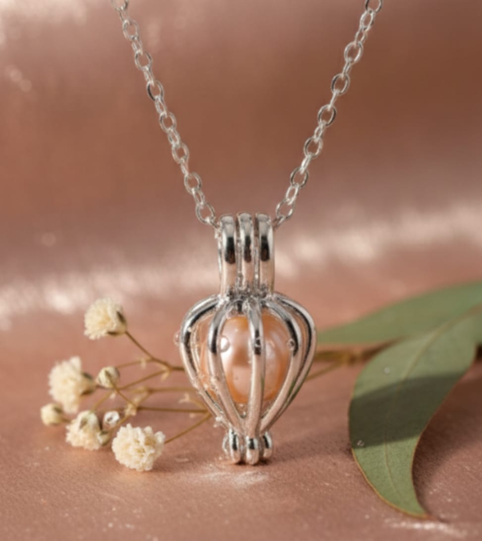 Ocean Love Pearl Necklace